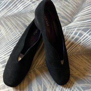 NIB VANELi Mango Black Perforated Suede Small Wedge Shoes Size 10 Wide